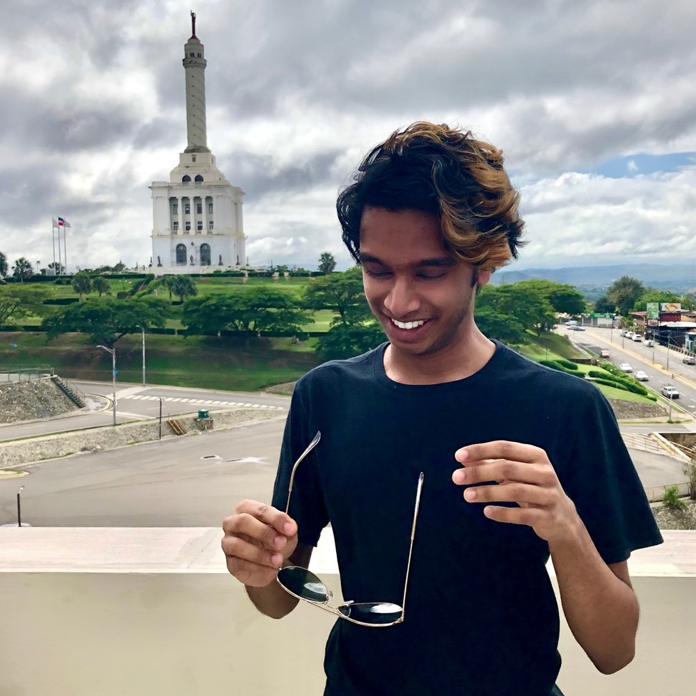 Meet your Posher, Adesh